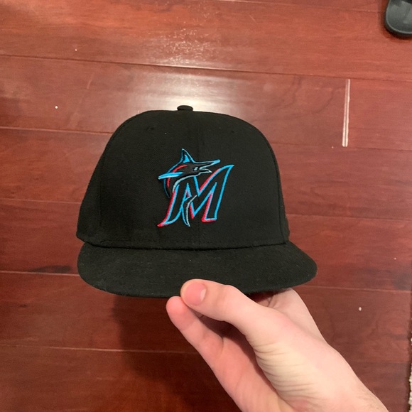 Miami marlins fitted 7 1/2 - Picture 1 of 4